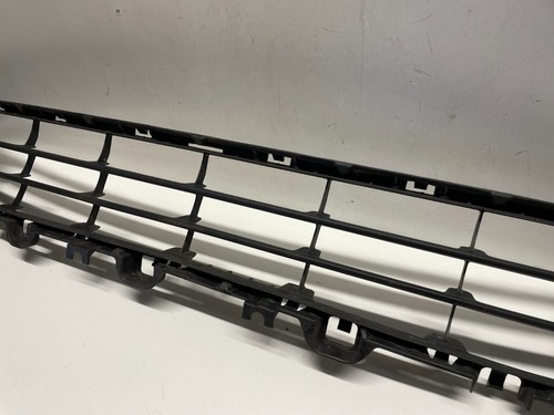 Pare Choc Avant Inférieur Grille Mazda 6 MK3 2013 - Photo 3 sur 13