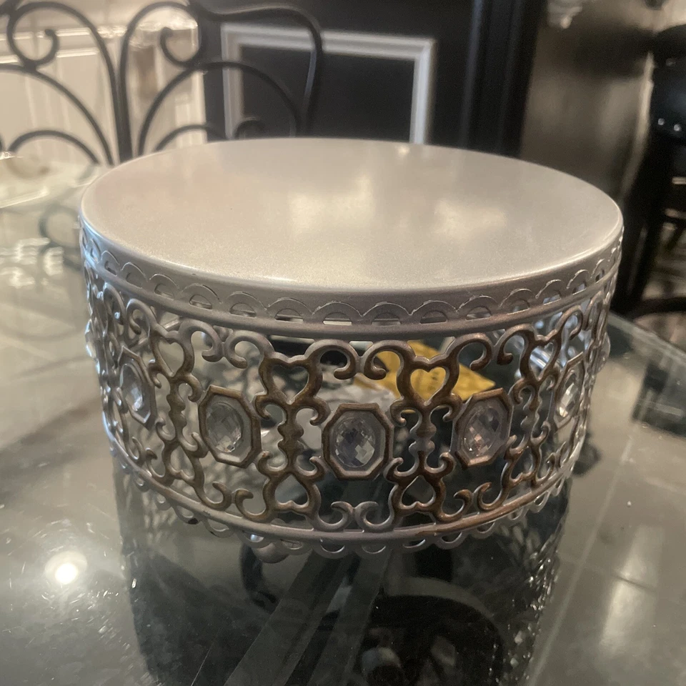 Suporte decorativo elegante para bolo Opulent Treasure (descontinuado) - Imagem 2 de 4