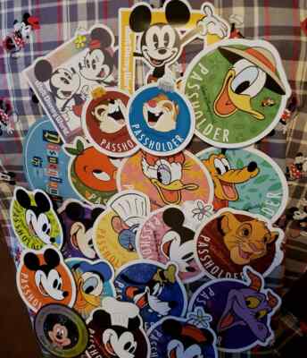 RESERVED BUNDLE FOR CUSTOMER -  MATTSGRAYSLAND - 19 MAGNETS