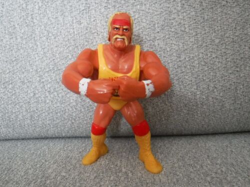 WWF Hulk Hogan action figure Series 2 Hulkster Hug...