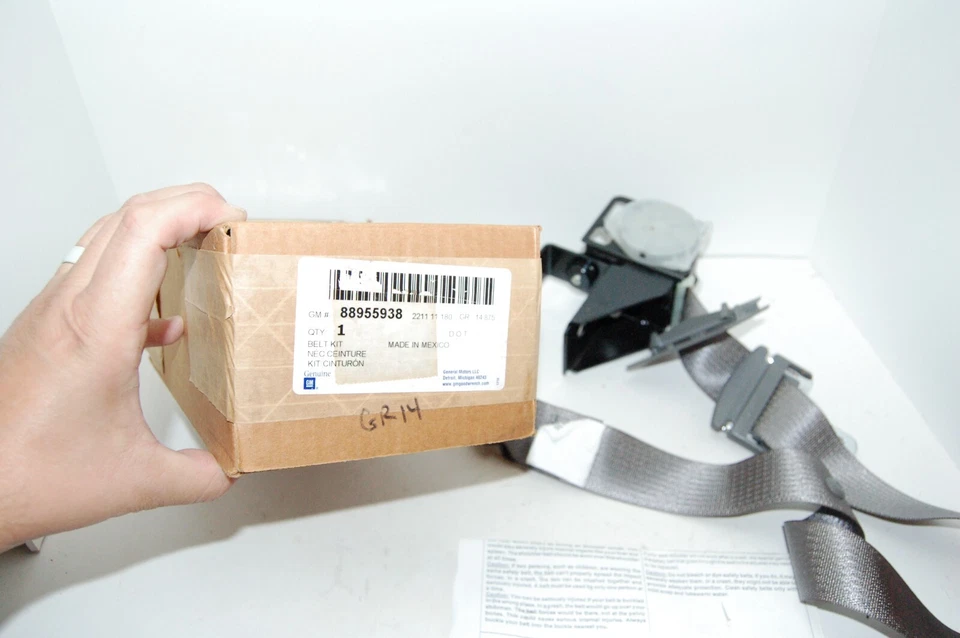 НОВЫЙ ПОДЛИННЫЙ GM 88955938 РЕМЕНЬ НАБОР РЕМНЯ БЕЗОПАСНОСТИ 2004 2005 CADILLAC DEVILLE TOTE1 - Изображение 2 из 4