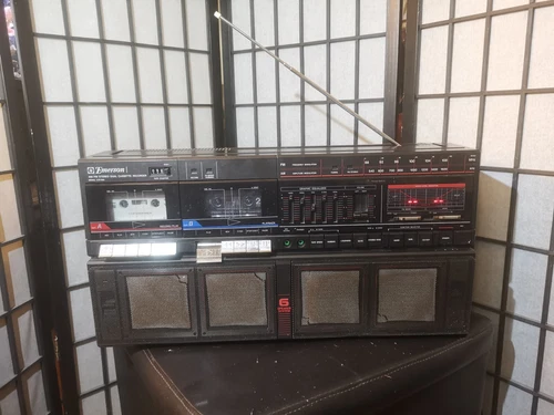 Emerson CTR-965 Boombox Stereo - Cassette - AM/FM Radio Works
