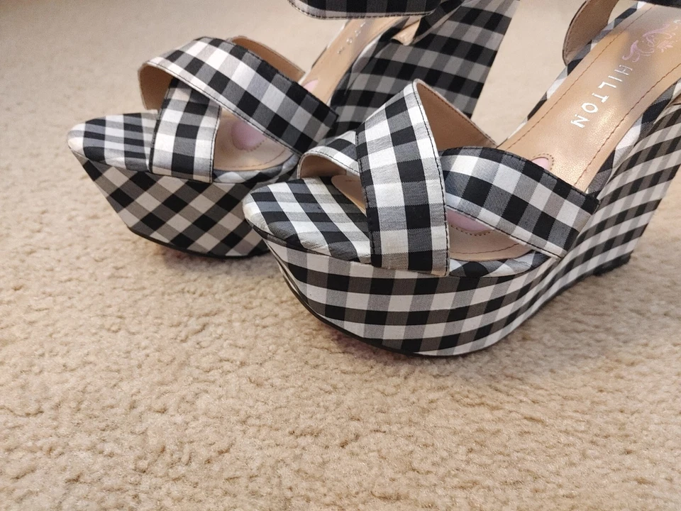 PARIS HILTON Tacones Blanco y Negro Guinga Punta Abierta Tirantes Zapatos de Cuña Talla 8.5 Foto 4 de 4