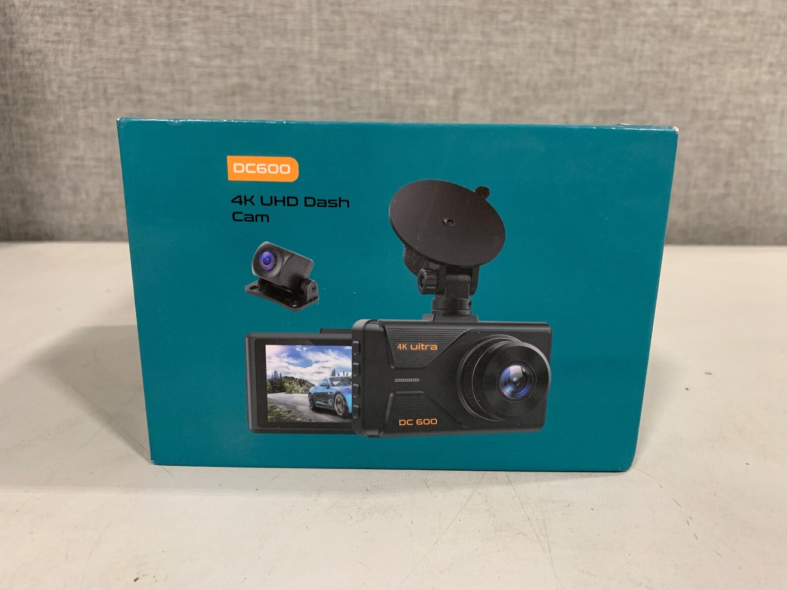 DC600 4K UHD Dash Cam Front and Rear