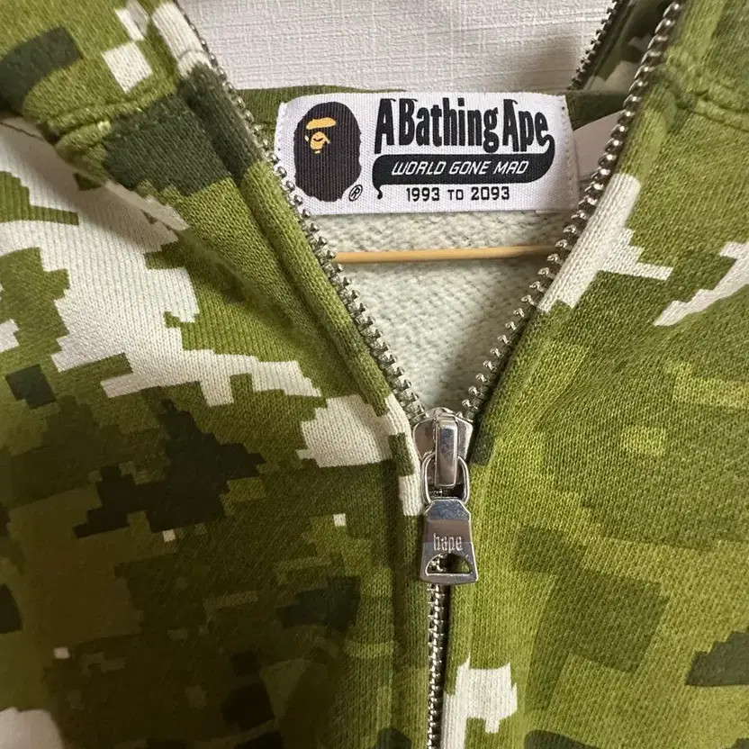 Bape Camouflage Hoodie Zip-up L - Excellent Condition