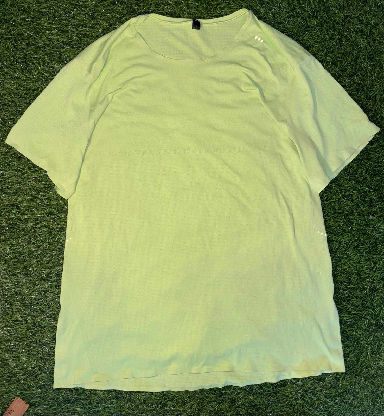 Lululemon Shirt Fast Free Mens Large Neon Green Quick Dry Lightweight Mesh Slim
