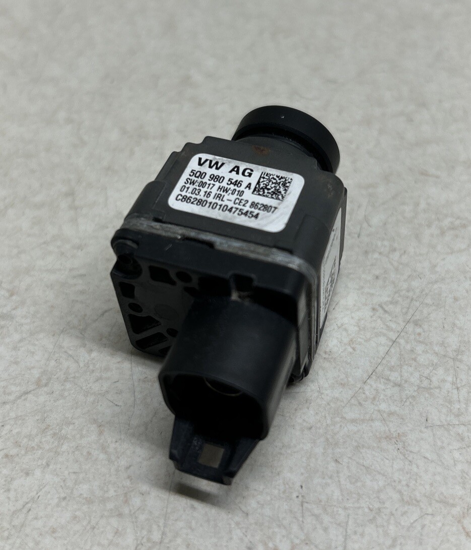 Camera Volkswagen Bentley Porsche Audi 5Q0-980-546-A