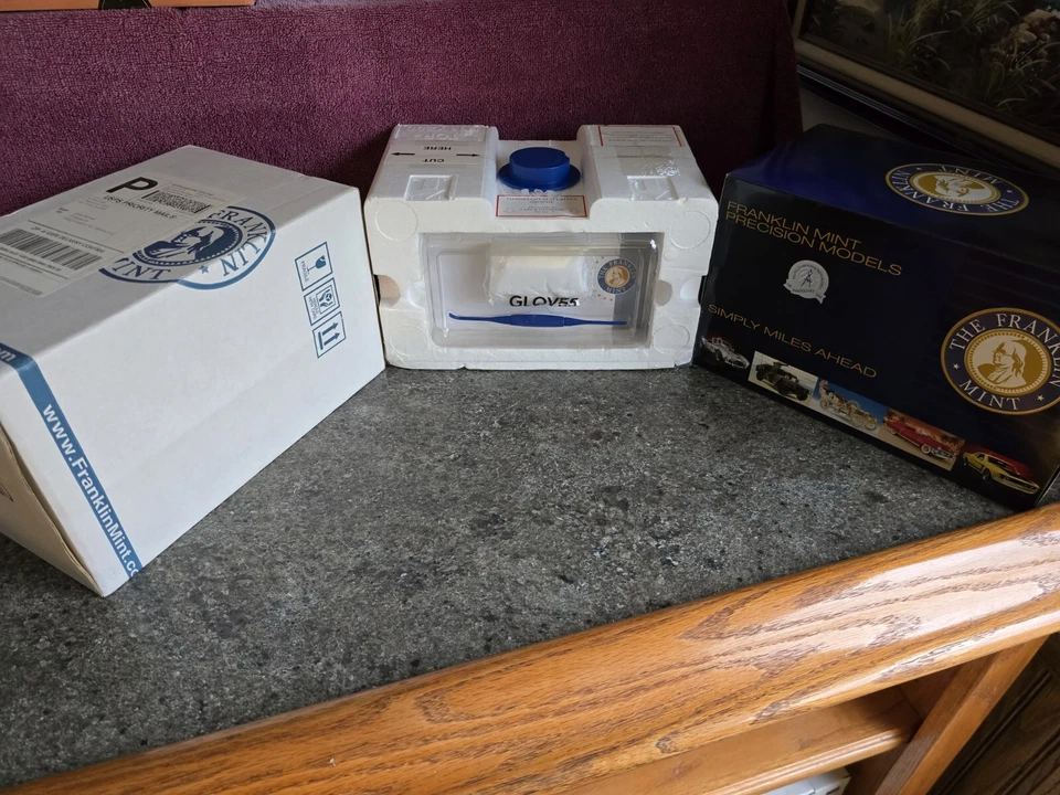 Franklin Mint 1932 Ford Deuce Coupe "ROCKIN' ROD" LE 1:24 FACTORY SEALED / L@@K! - Image 2 of 4