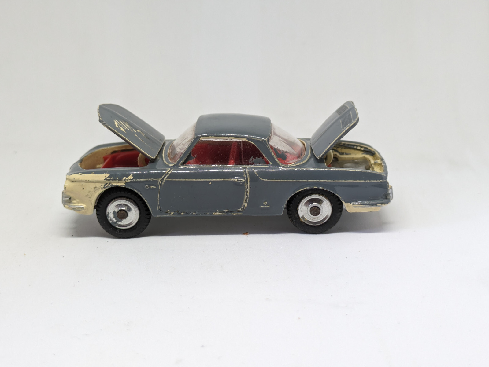 ミニカー Corgi Toys Volkswagen 1500 Karmann Ghia Corgi Toys VW Volkswagen Karmann Ghia 1500 Type 34 No 239