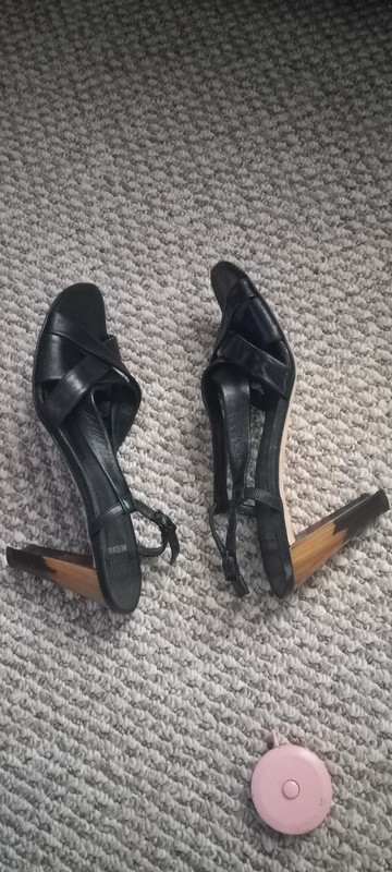 Stuart Weitzman Size 9 Leather Strap buckled slingback two toned heel