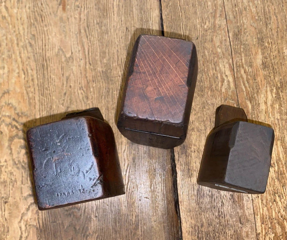 VINTAGE WOODEN COFFIN PLANES X3 S ASHTON & LEWIS CO CARPENTERS JOINERS OLD TOOLS - Image 3 of 4