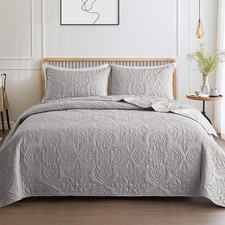 Whale Flotilla Soft King Quilt Bedding Set for All Seasons, Elegant Vintage Dama