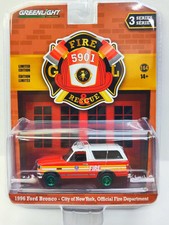 Green Light 1:64 1996 Ford Bronco Ford Mustang FDNY Fire Department Green Model 