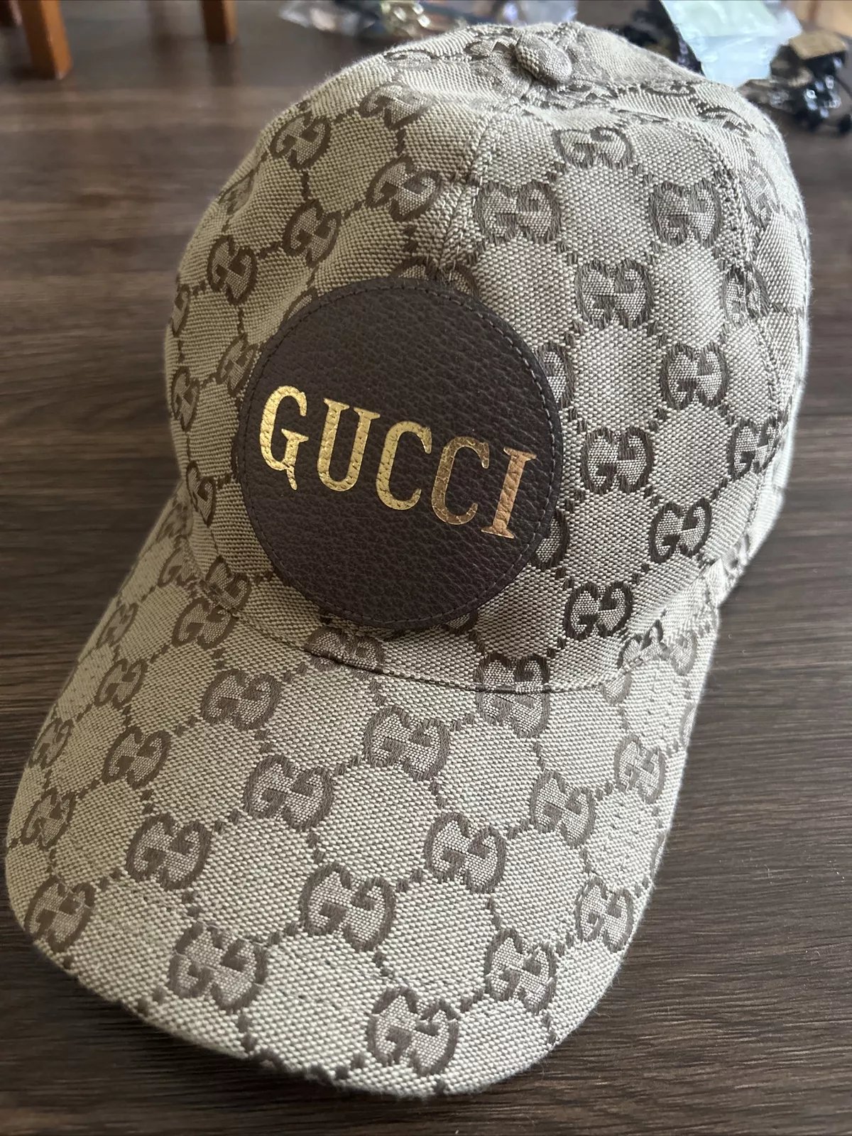 Chapeau Gucci homme authentique neuf ! AVEC BOITE ET SACHETS. Réglable