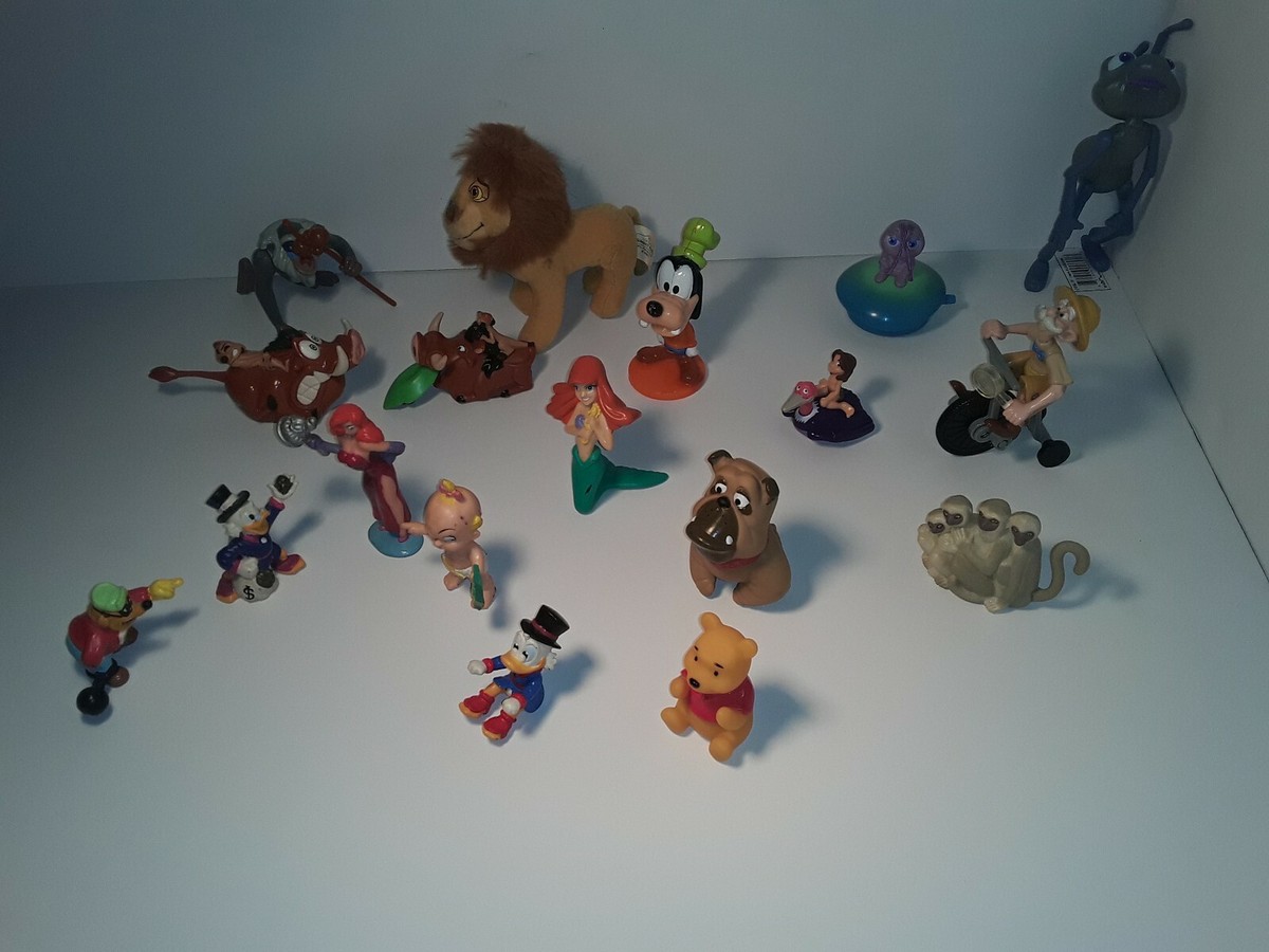 プー Vintage Lot Of Disney Toys 1985- more recent, Donald ducks