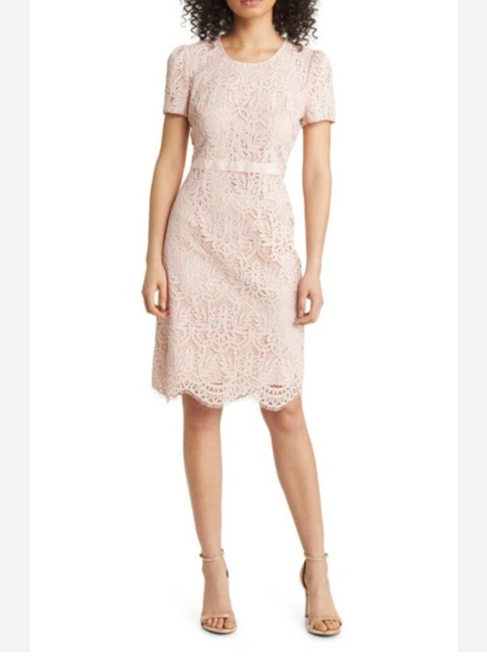 fitted lace wedding dress Scalloped Edge Floral Dress Large