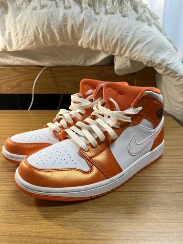 Jordan 1 Mid Electro Orange