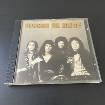 QUEEN IN NUCE CD ALBUM COVER BLACK AND WHITE 9 SONG