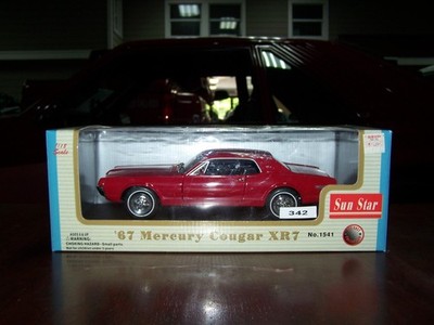 Sun Star 1967 Mercury Cougar XR7 Metal Die Cast 1:18 Scale Model