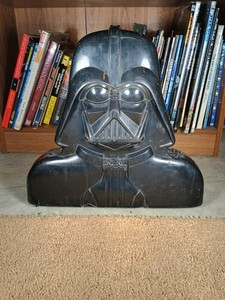 Vintage 1980 Kenner Darth Vader Collector's Case – For Display Only