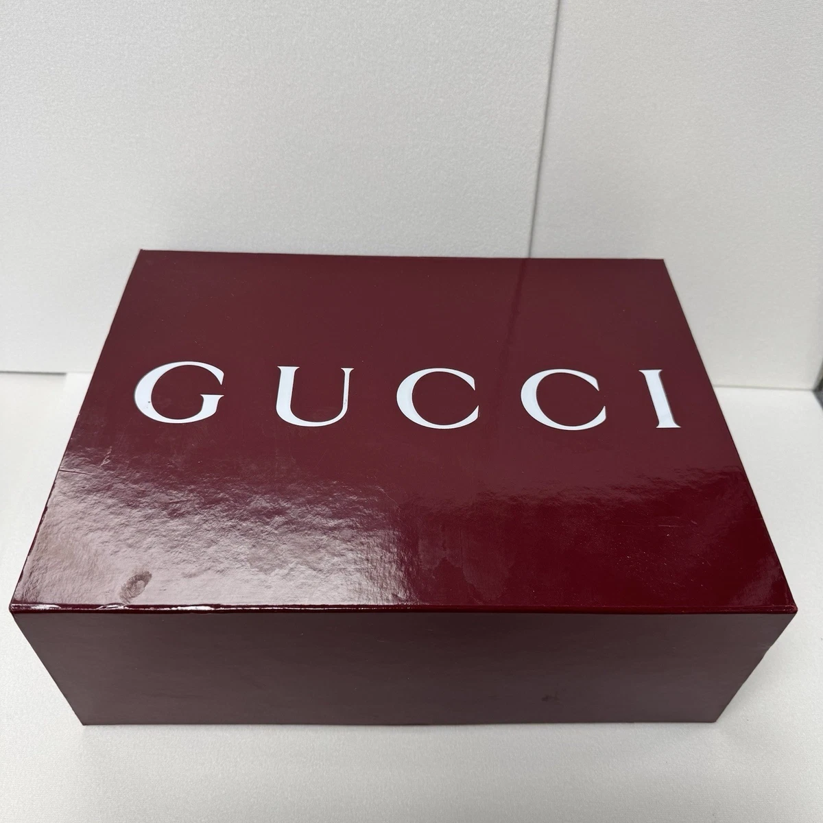 Preços baixos em Caixas de Presente Gucci Grande | eBay