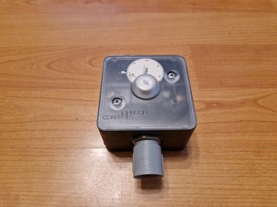 Johnson Controls P33AB-9200 Differenz Druckschalter 0,8-6 mbar