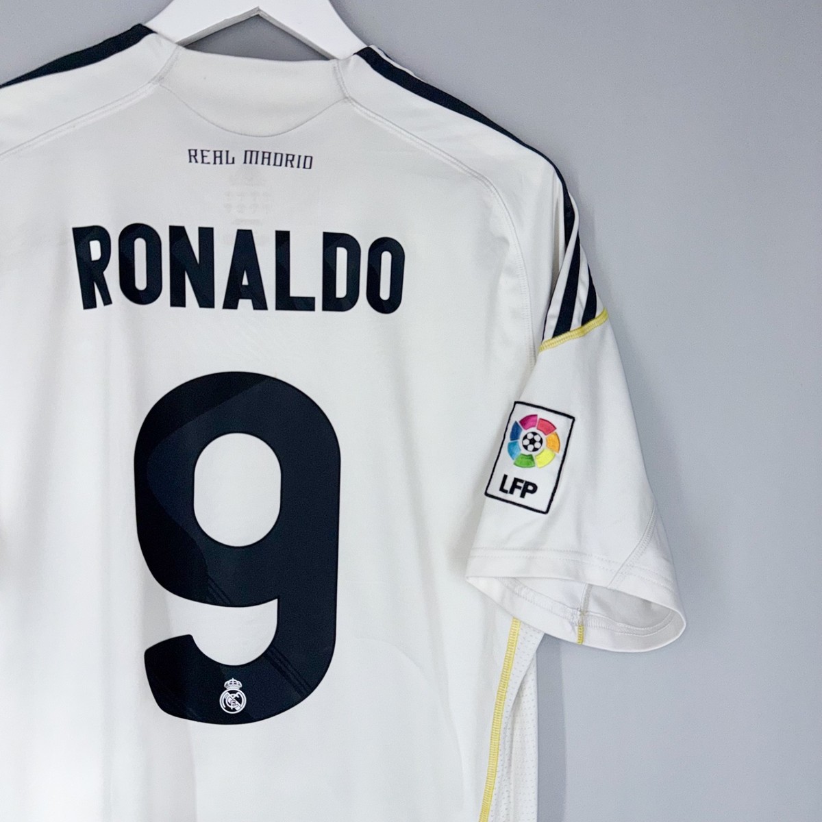 REAL MADRID 2009 2010 HOME ADIDAS FOOTBALL SOCCER SHIRT JERSEY MEN