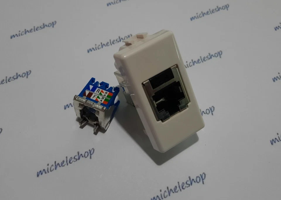 presa di rete dati schermata 10Gbit rj45 cat6A compatibile bticino matix bianco - Immagine 2 di 4