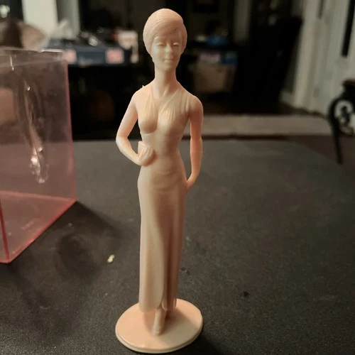 1964 LOUIS MARX ON THE TOWN CAMPUS CUTIES Pink Plastic Figure of a Woman