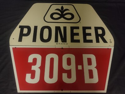 NOS Vintage Pioneer Brand Hybrid Seed Corn Bean Sign Masonite Field Sign 309-B