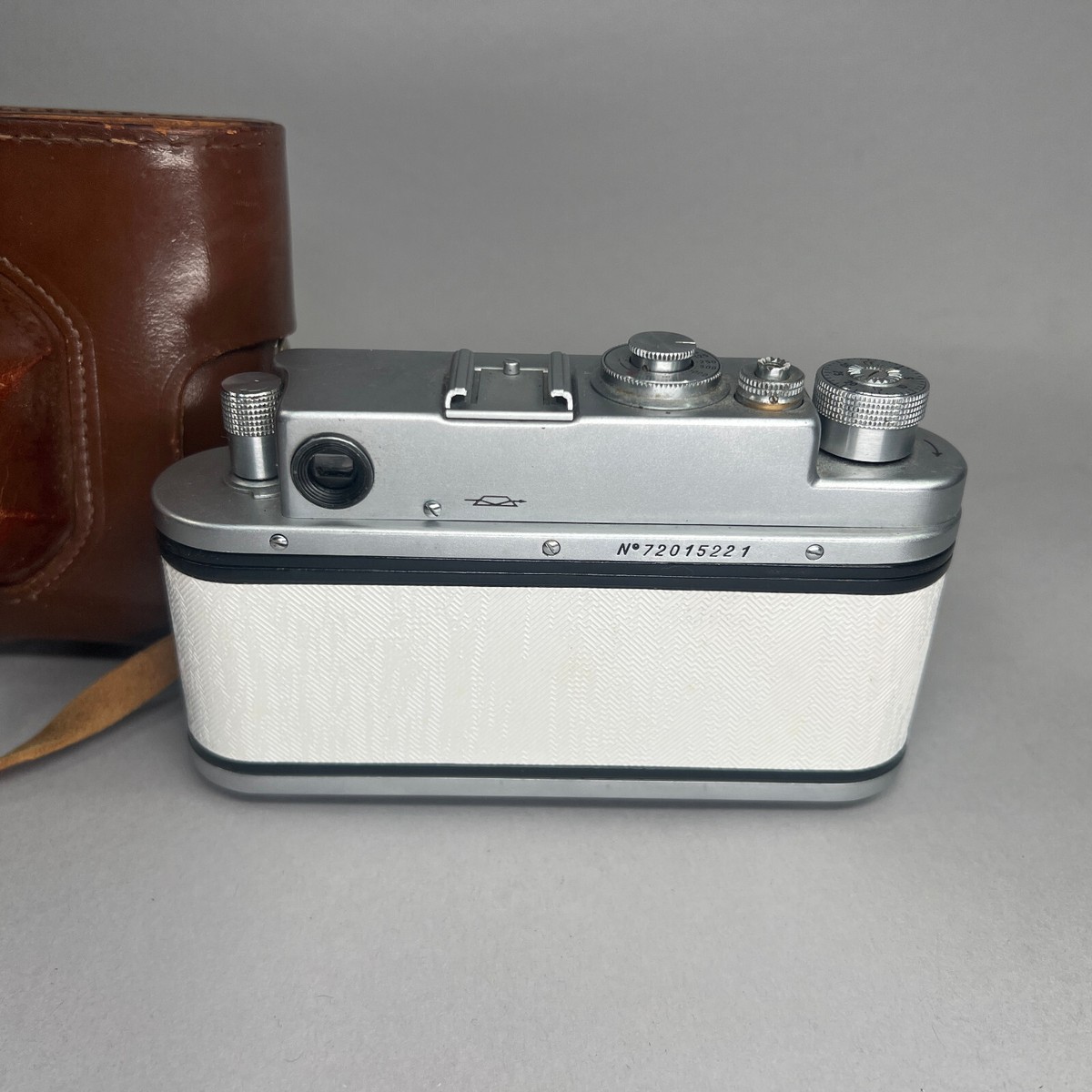 ZORKI4 ゾルキー4 INDUSTAR-61L/D 53mm f2.8 ZORKI4 ゾルキー4 INDUSTAR-61L/D 53mm f2.8 - メルカリ