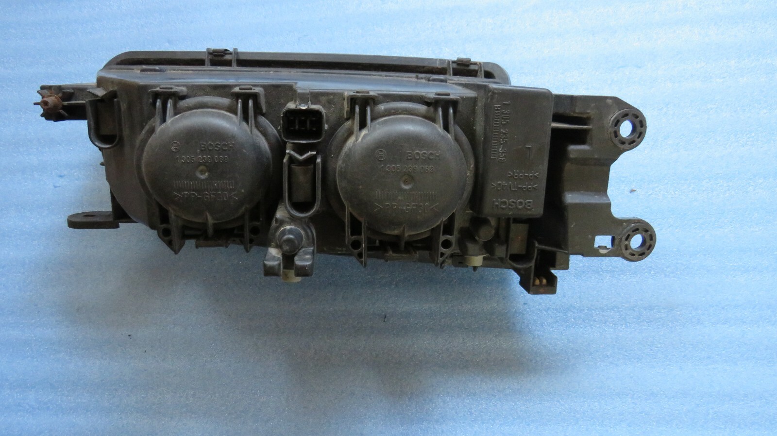 MAZDA 626 - Scheinwerfer Vorne LINKS / Headlight FL 1305235350 