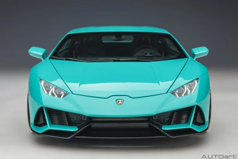 Lamborghini Huracan EVO 2019 Turchese Modellino 1:18 Autoart - Immagine 4 di 4