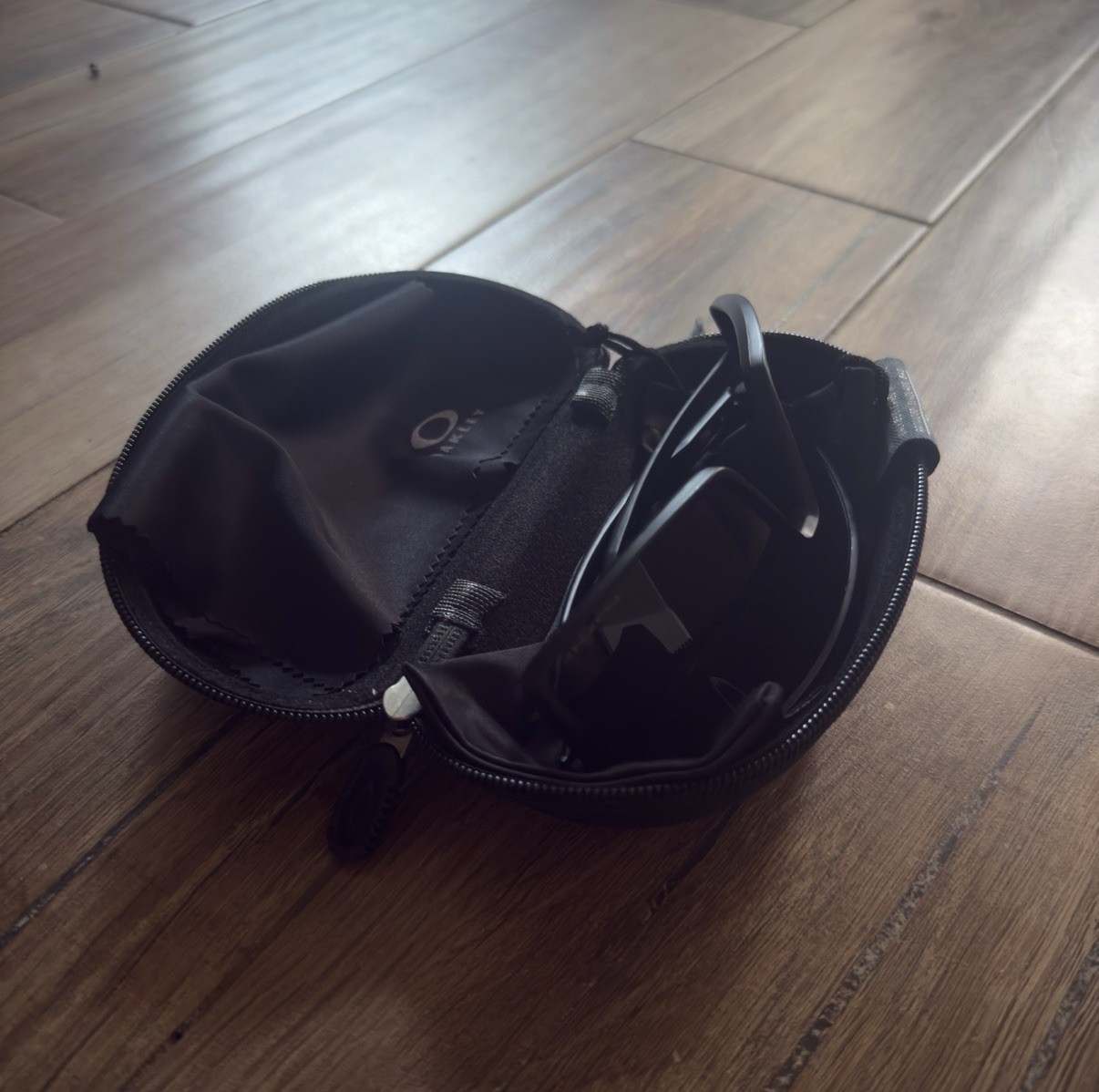 • Rectangular Men'sSunglasses - Black - image 1