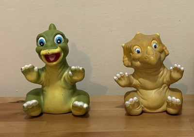 Vintage 1988 The Land Before Time (Ducky & Cera) Pizza Hut Hand Puppets