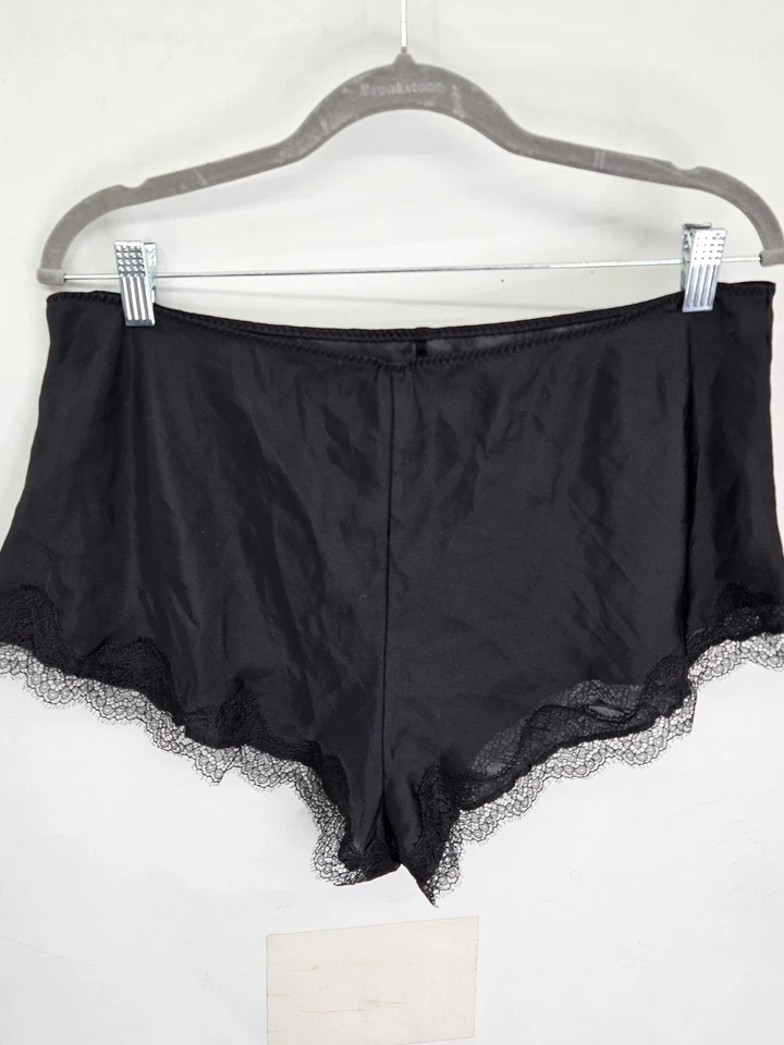 Pantalones Cortos Victoria Secret Satén Jacquard Tiro Alto Encaje Descarados para Dormir Talla L Foto 2 de 4