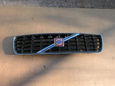 Volvo S60 front radiator grill upper bumper grille 9190740 9151881 01-04
