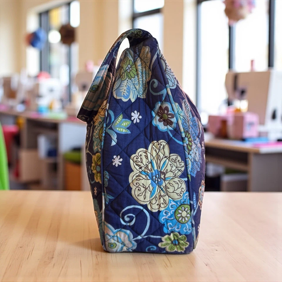 Bolso de Hombro Azul Acolchado Bella Taylor Cartera Floral 13.5" Foto 3 de 4