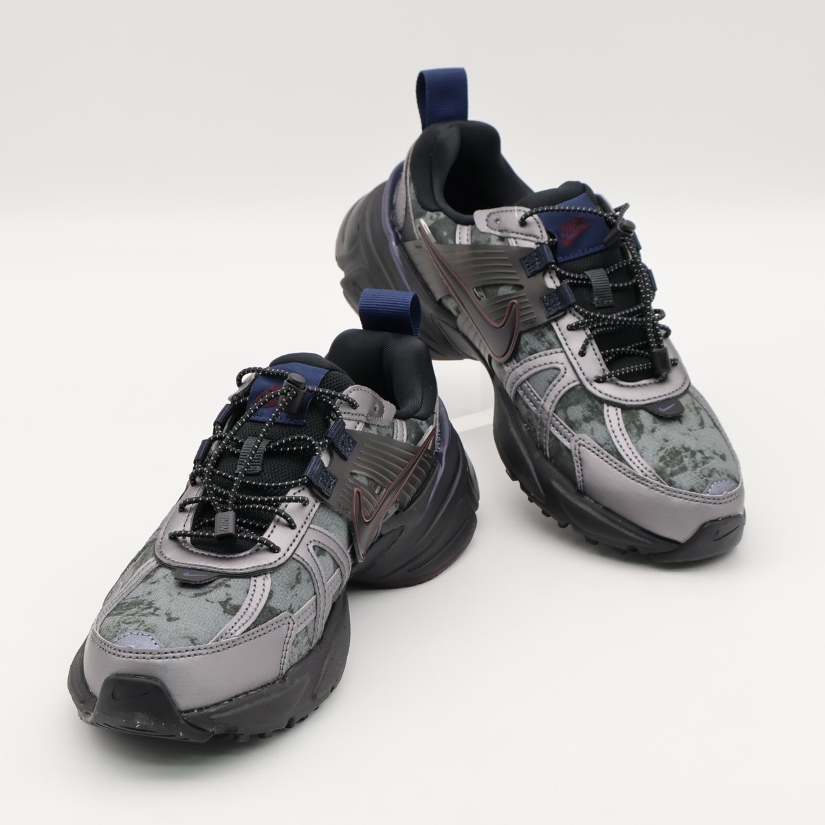 HQ4053-001 Nike V2K Run Metallic Dark Grey Black Dark Smoke Grey