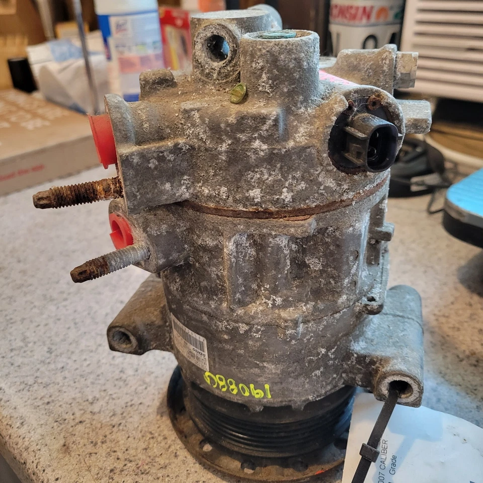 Dodge Caliber 2007-2008 conjunto de compresor de aire acondicionado OEM Foto 3 de 4