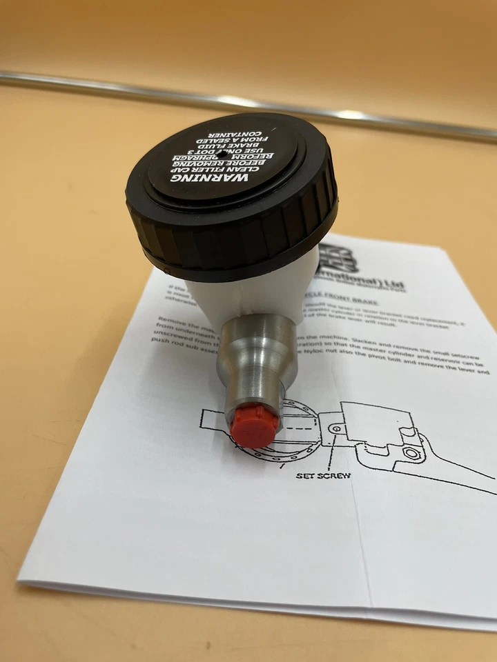 TRIUMPH FRONT MASTER CYLINDER ASSEMBLY 60-7163 750 TR7 T140 U.K. MADE 1979 -1982 - Image 4 of 4