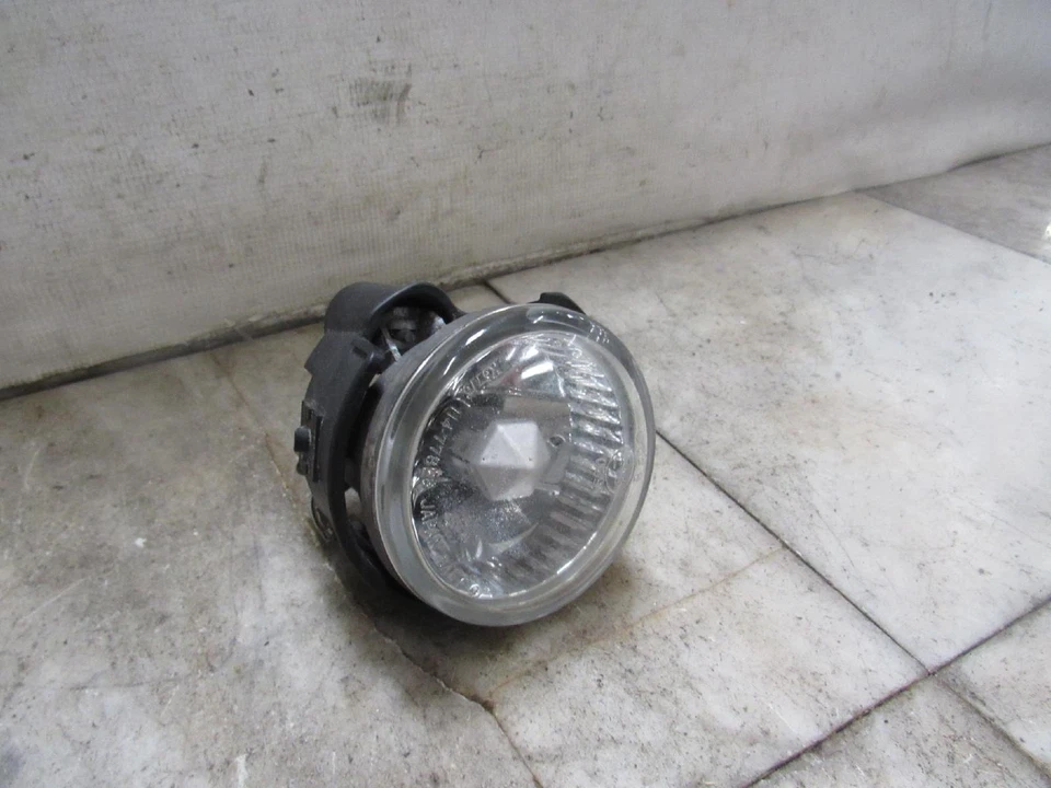 Luz antiniebla derecha 09 10 11 12 13 SUBARU FORESTER Foto 2 de 3