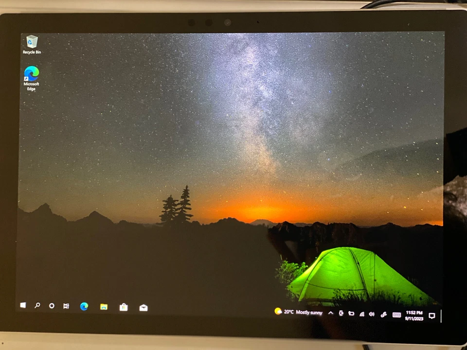 Microsoft Surface Pro 5 1796| Core i7-7660u 2.50GHz 8GB RAM| 256GB SSD| Win10Pro - Image 3 of 4