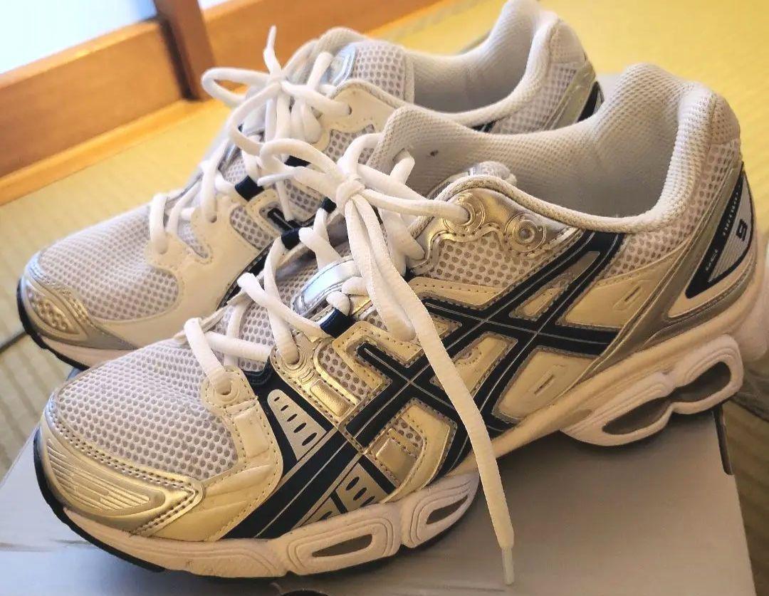 Asics Gel Nimbus 9 Size US8.5