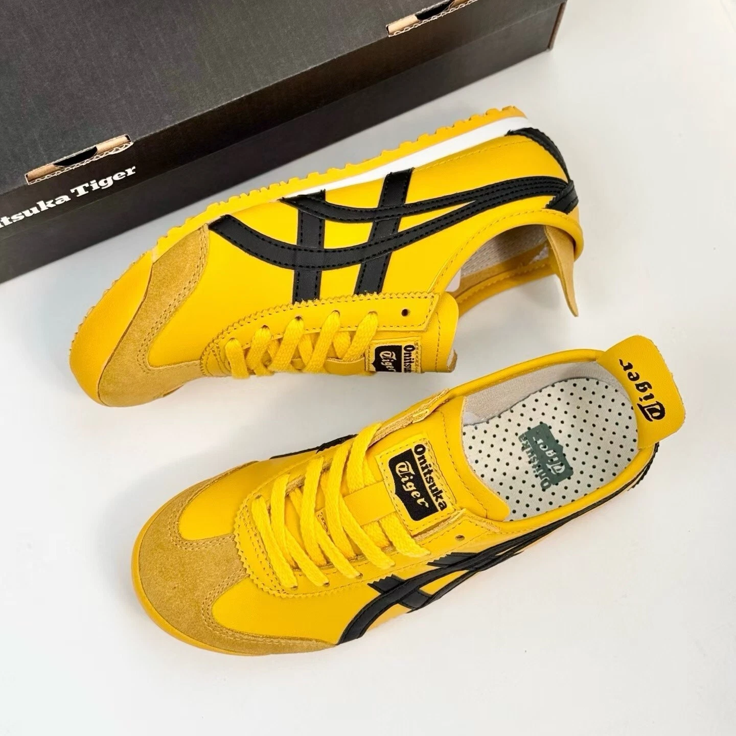 Onitsuka Tiger Mexico 66 Sneakers in Yellow and Black with Original Box 1183C102-751