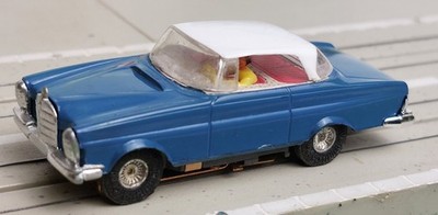 5658 Faller AMS Mercedes Benz 300SE Coupé - Dunkelblau - Dach Weiss