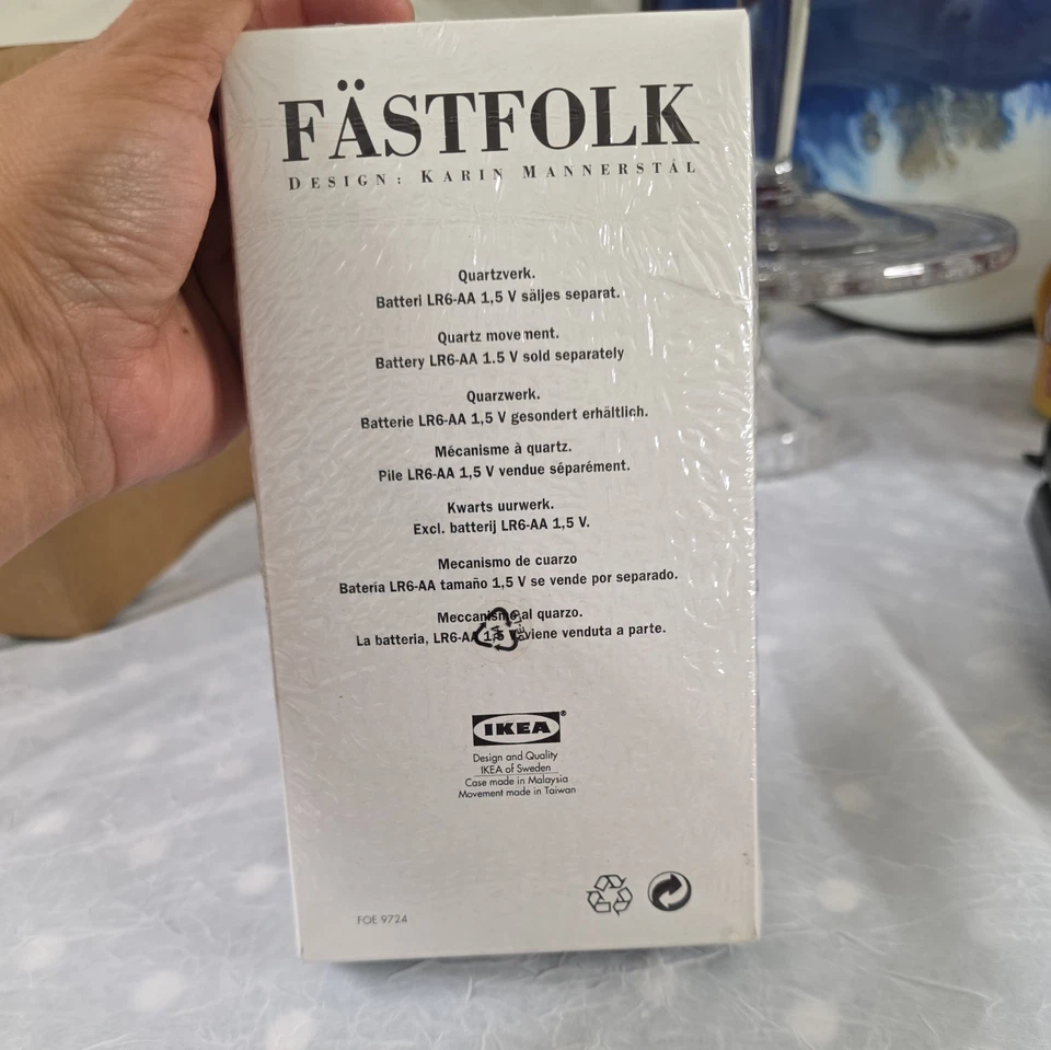Raro conjunto de relógio IKEA Fastfolk da década de 1980 projetado por Karin Mannerstål. Selado. - Imagem 4 de 4