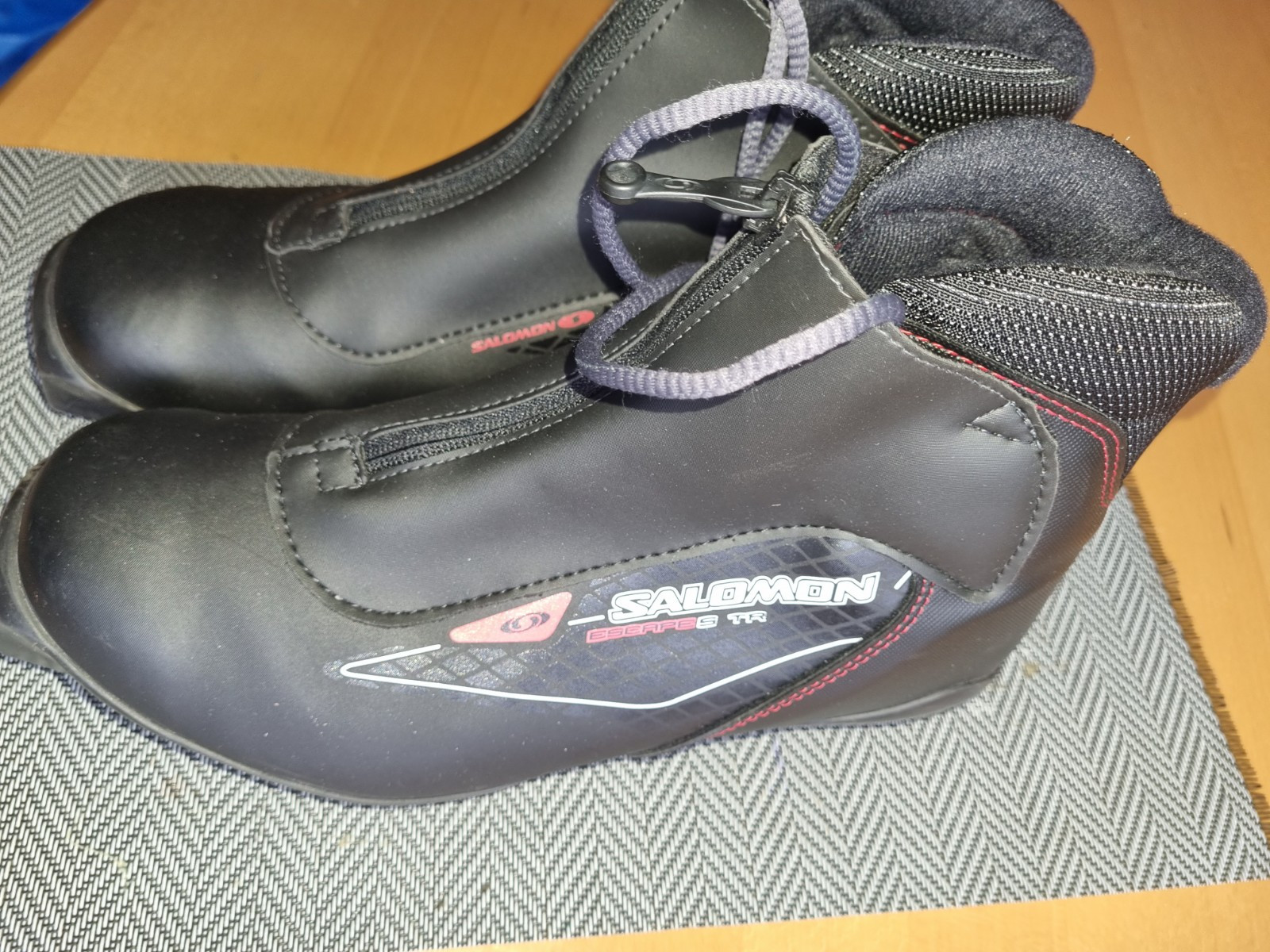 Scarpe da sci di fondo Salomon numero 42 5 vintage SNS PROFILO ATTACCO