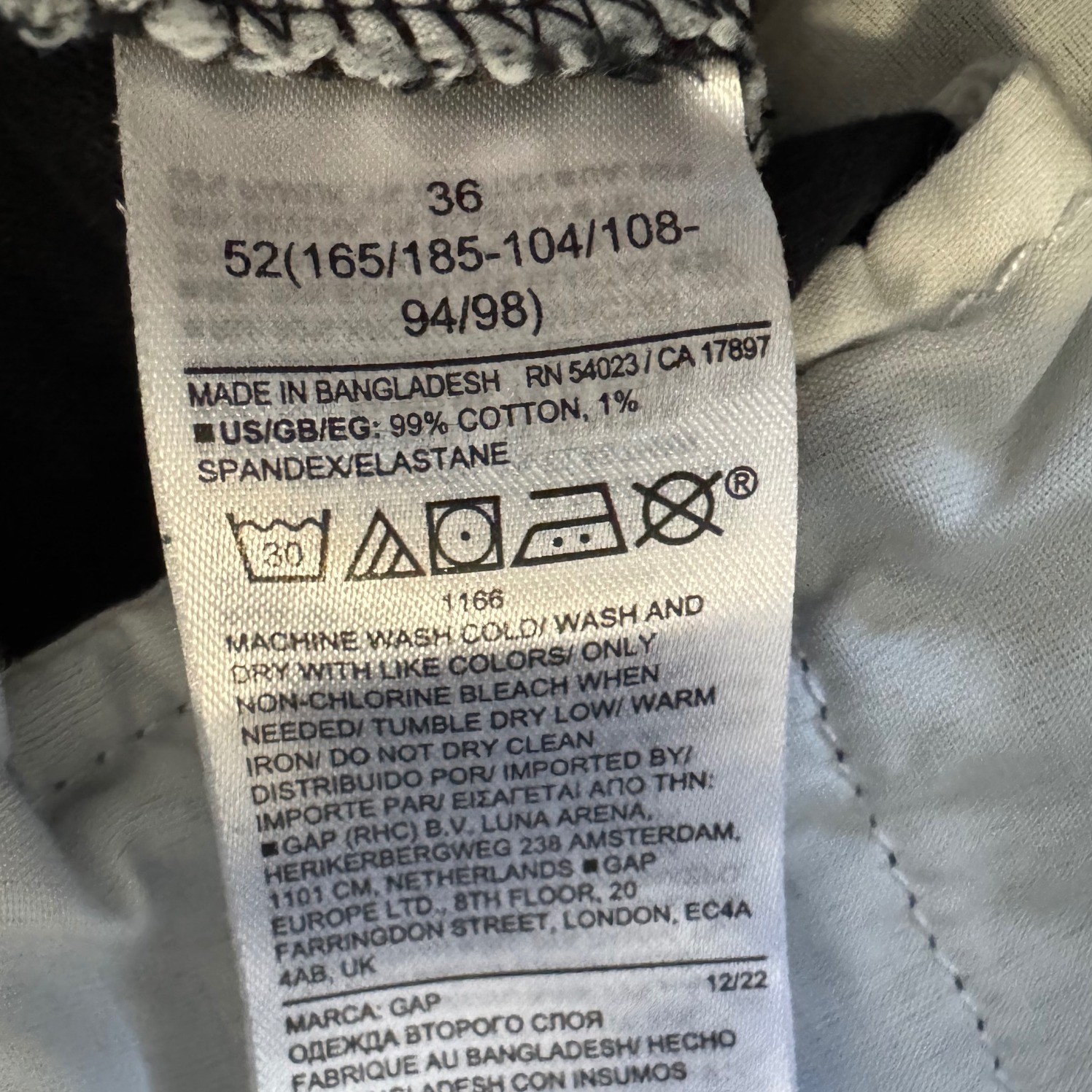 GAP Men Essential Khaki Shorts Black Size 36 Flat Front Casual Cotton thumbnail 4