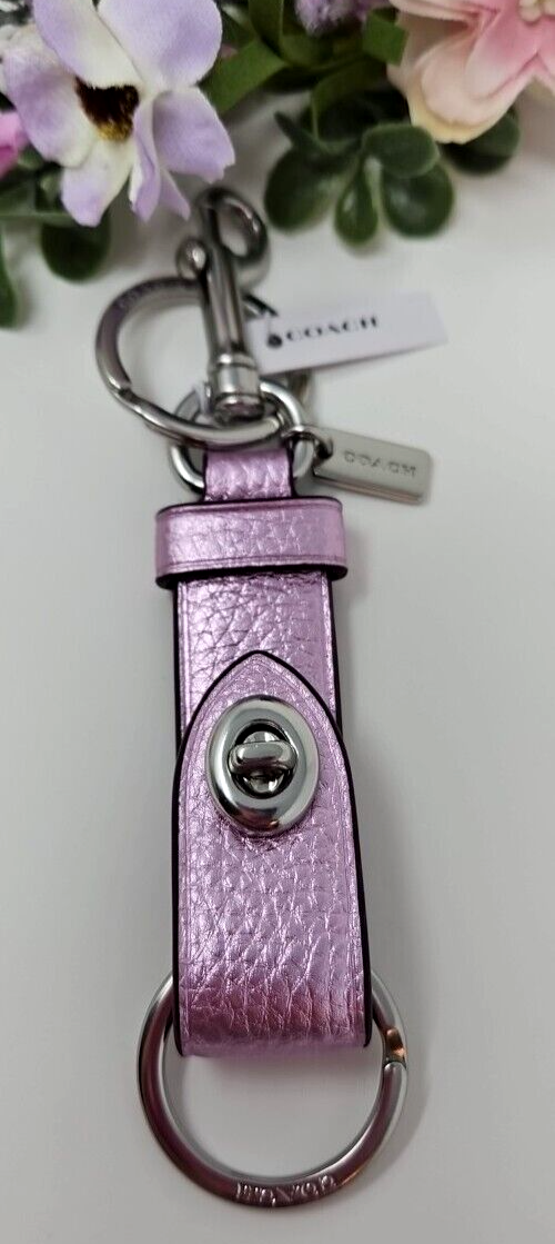 【新品】COACH ピンク レザー キーホルダー 🌟🌷Coach Trigger Snap Leather Bag Charm Valet Key Ring Fob PINK